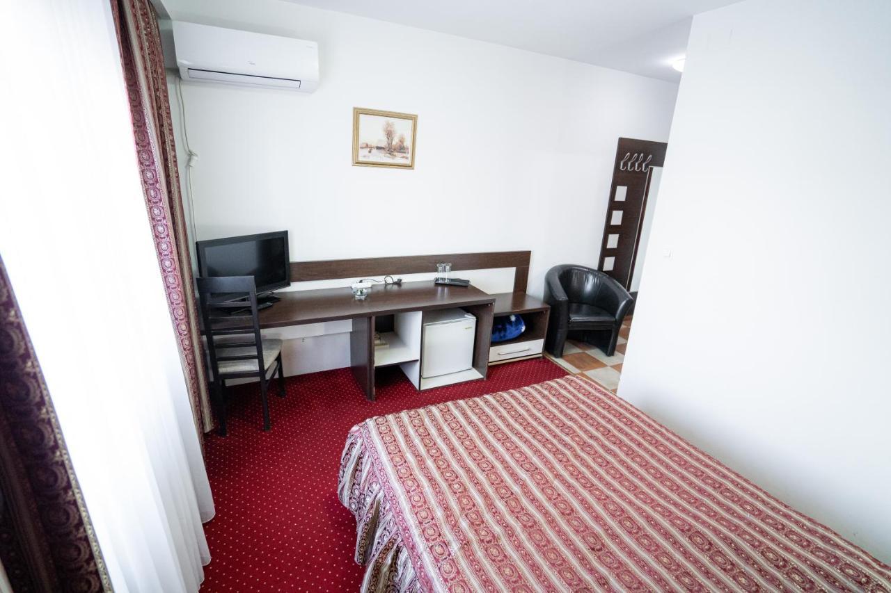 Hotel Polaris Scheia Esterno foto